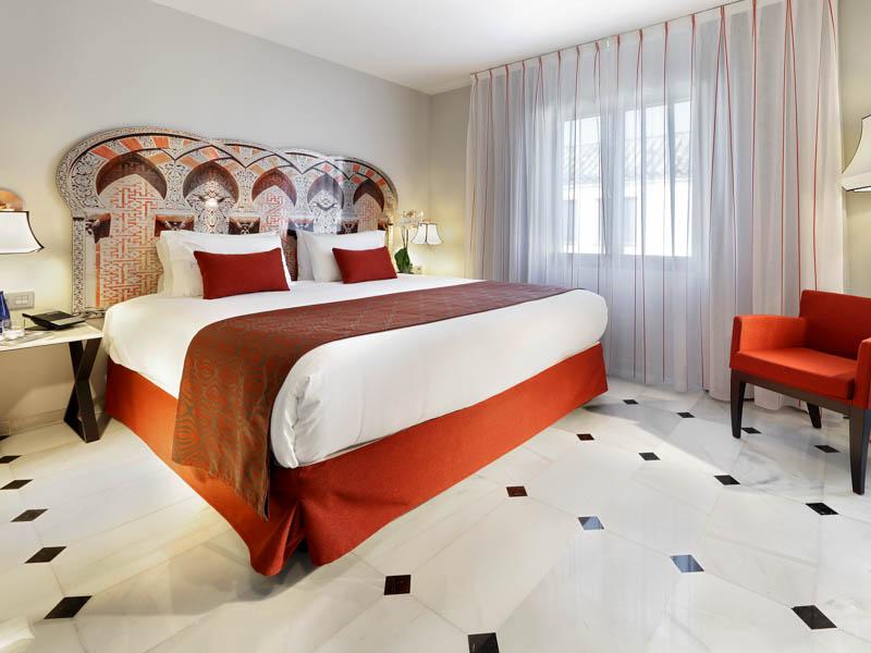 ยูโรสตาร์ กอนกีสตาดอร์ Hotel กอร์โดบา ภายนอก รูปภาพ